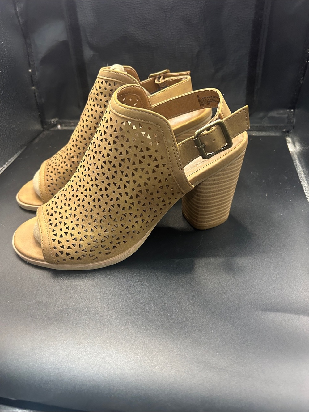 Universal Thread Tan Laser-Cut Open-Toe Block Heel Sandals